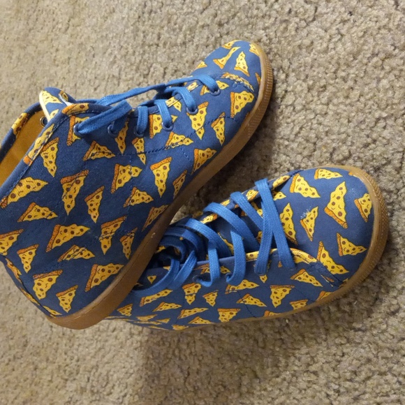 BLUE PIZZA DEZZYS, stitch quality, size 4 - Picture 2 of 12